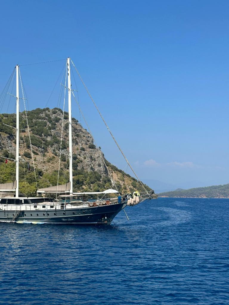 YACHTING ALONG THE TURQUOISE COAST